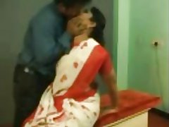 Індыйскі цетачка сэксам на працоўным месцы