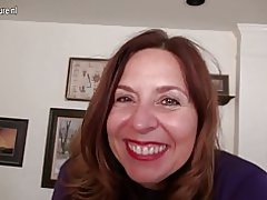 Гарэзная амерыканская мама гуляе сама з сабой